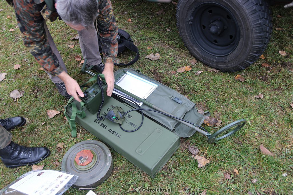 Ostrołęka: Trwa piknik militarny na Fortach Bema [10.11.2018] - zdjęcie #38 - eOstroleka.pl