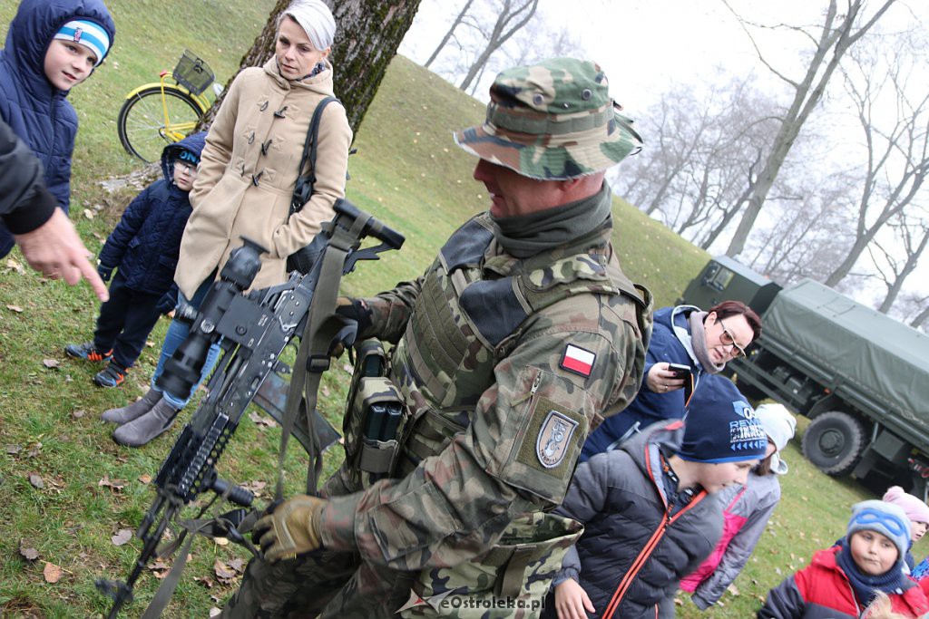 Ostrołęka: Trwa piknik militarny na Fortach Bema [10.11.2018] - zdjęcie #66 - eOstroleka.pl