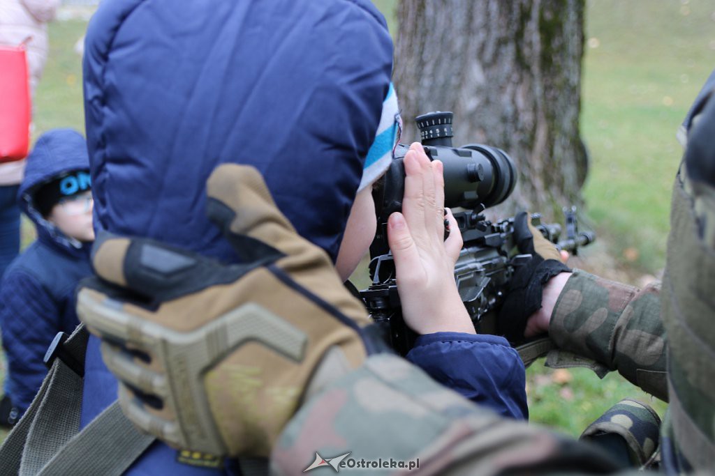 Ostrołęka: Trwa piknik militarny na Fortach Bema [10.11.2018] - zdjęcie #31 - eOstroleka.pl