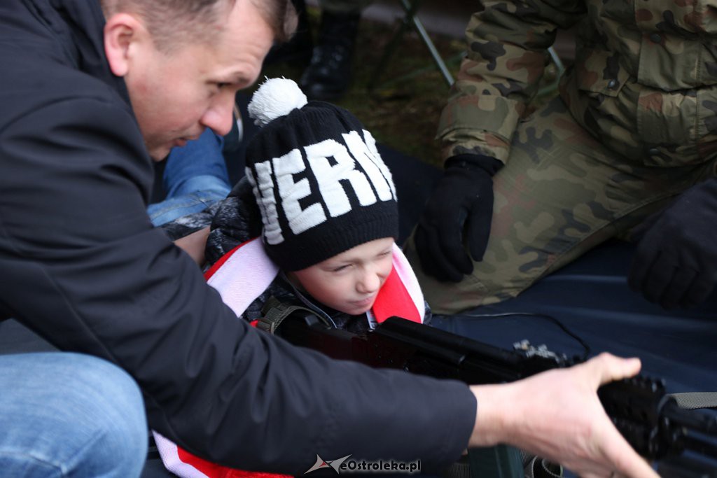 Ostrołęka: Trwa piknik militarny na Fortach Bema [10.11.2018] - zdjęcie #26 - eOstroleka.pl