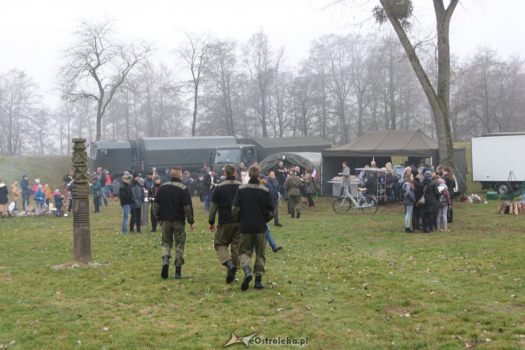 Ostrołęka: Trwa piknik militarny na Fortach Bema [10.11.2018] - zdjęcie #8 - eOstroleka.pl