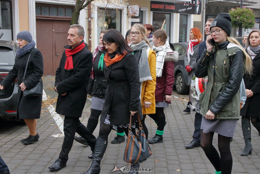 Święto Niepodległości 2018: Biało-czerwony marsz na ulicach Ostrołęki [11.11.2018] - zdjęcie #93 - eOstroleka.pl
