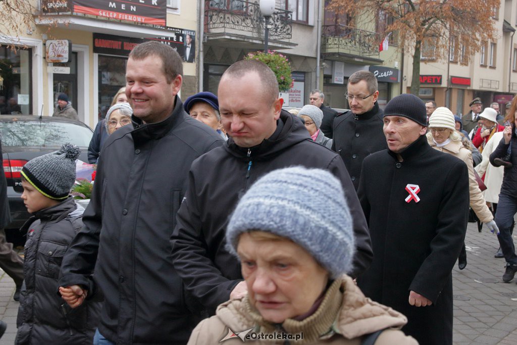 Święto Niepodległości 2018: Biało-czerwony marsz na ulicach Ostrołęki [11.11.2018] - zdjęcie #90 - eOstroleka.pl