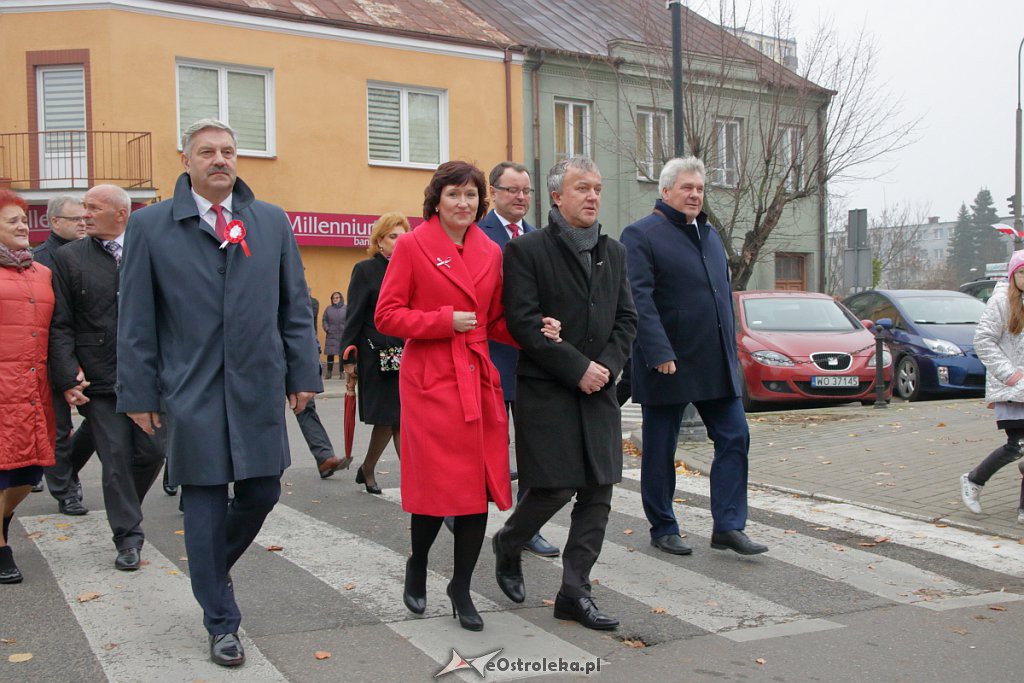 Święto Niepodległości 2018: Biało-czerwony marsz na ulicach Ostrołęki [11.11.2018] - zdjęcie #88 - eOstroleka.pl