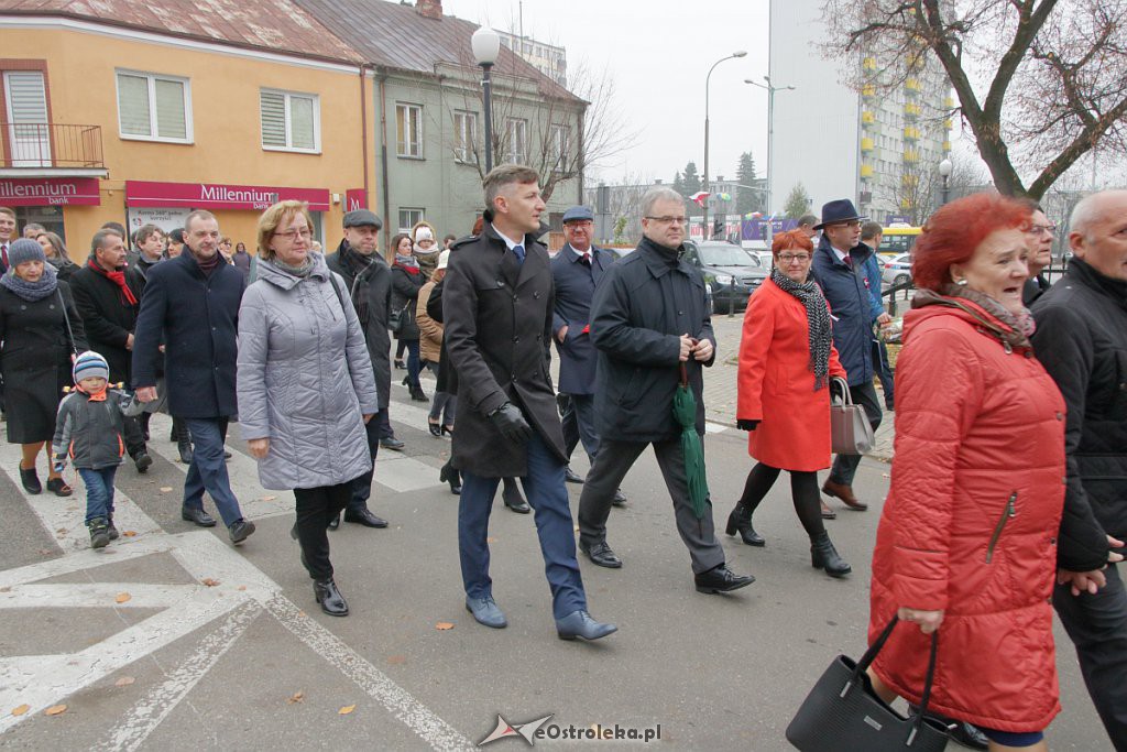 Święto Niepodległości 2018: Biało-czerwony marsz na ulicach Ostrołęki [11.11.2018] - zdjęcie #84 - eOstroleka.pl