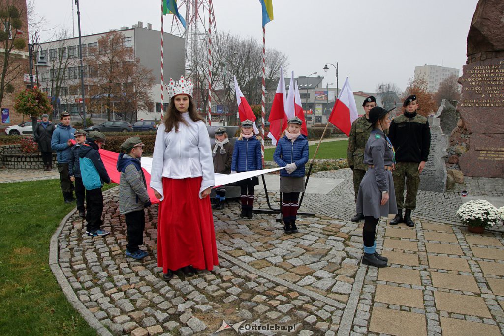 Święto Niepodległości 2018: Biało-czerwony marsz na ulicach Ostrołęki [11.11.2018] - zdjęcie #83 - eOstroleka.pl