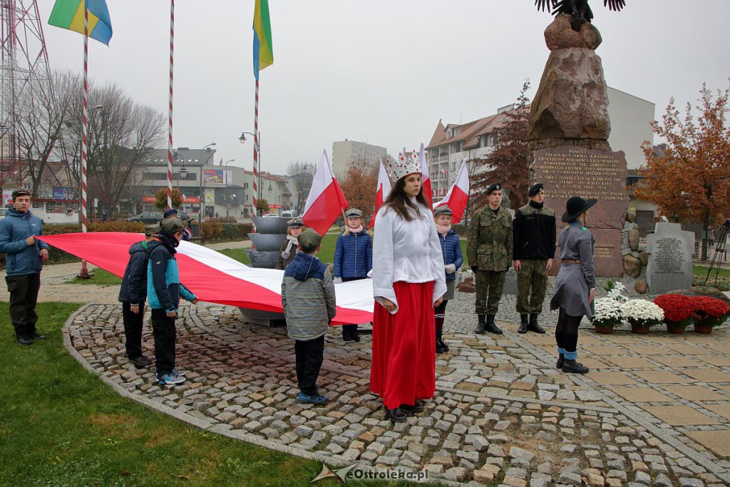Święto Niepodległości 2018: Biało-czerwony marsz na ulicach Ostrołęki [11.11.2018] - zdjęcie #80 - eOstroleka.pl