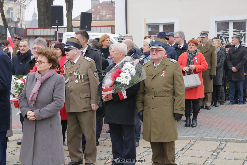 Święto Niepodległości 2018: Biało-czerwony marsz na ulicach Ostrołęki [11.11.2018] - zdjęcie #74 - eOstroleka.pl