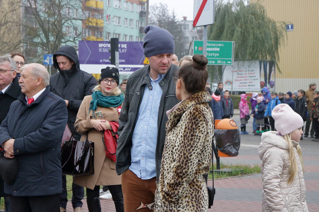 Święto Niepodległości 2018: Biało-czerwony marsz na ulicach Ostrołęki [11.11.2018] - zdjęcie #59 - eOstroleka.pl