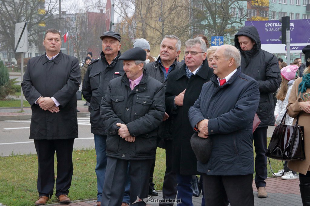 Święto Niepodległości 2018: Biało-czerwony marsz na ulicach Ostrołęki [11.11.2018] - zdjęcie #58 - eOstroleka.pl