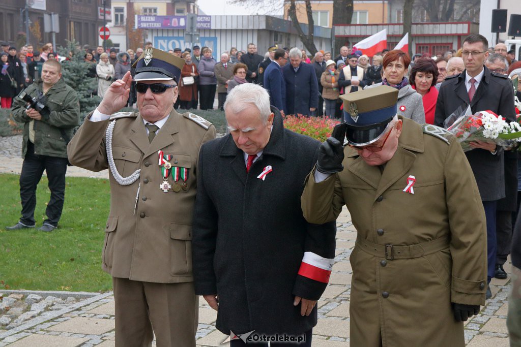 Święto Niepodległości 2018: Biało-czerwony marsz na ulicach Ostrołęki [11.11.2018] - zdjęcie #53 - eOstroleka.pl
