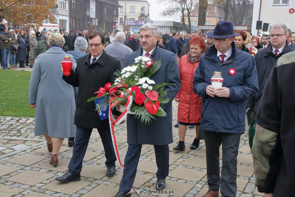 Święto Niepodległości 2018: Biało-czerwony marsz na ulicach Ostrołęki [11.11.2018] - zdjęcie #44 - eOstroleka.pl