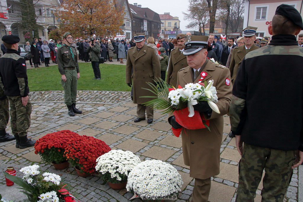Święto Niepodległości 2018: Biało-czerwony marsz na ulicach Ostrołęki [11.11.2018] - zdjęcie #36 - eOstroleka.pl