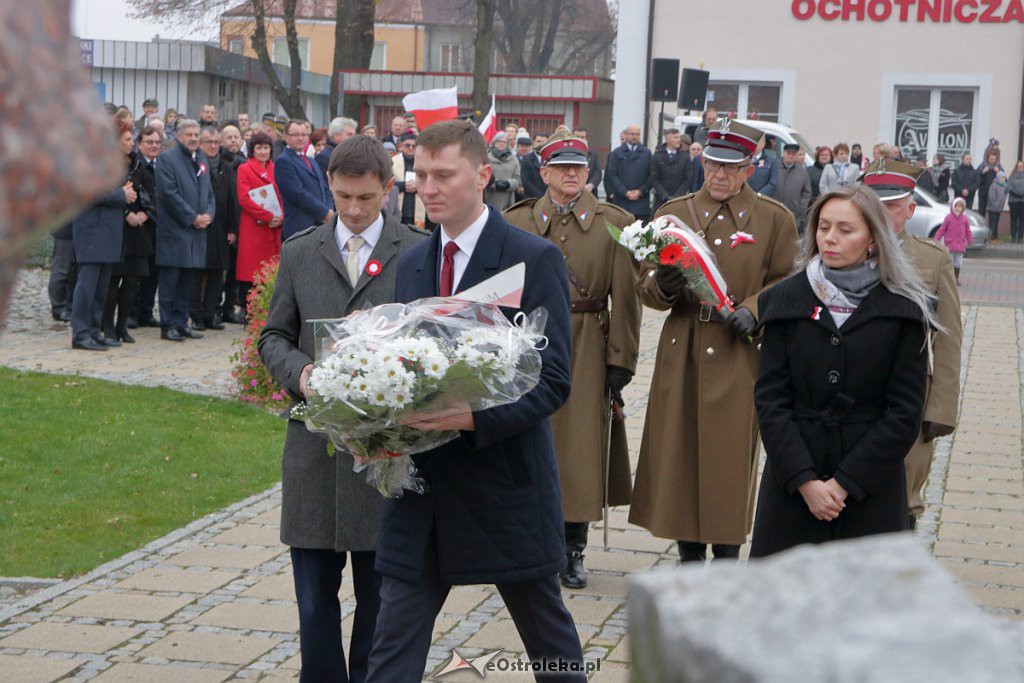 Święto Niepodległości 2018: Biało-czerwony marsz na ulicach Ostrołęki [11.11.2018] - zdjęcie #37 - eOstroleka.pl