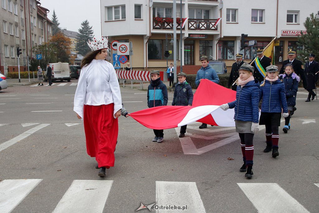 Święto Niepodległości 2018: Biało-czerwony marsz na ulicach Ostrołęki [11.11.2018] - zdjęcie #21 - eOstroleka.pl
