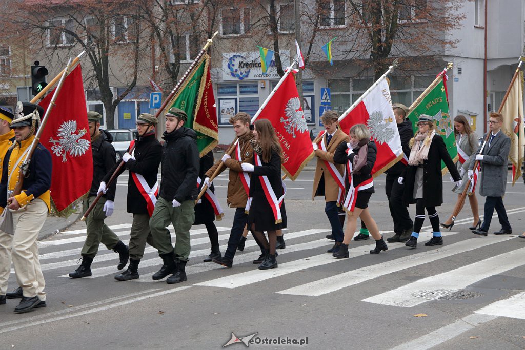 Święto Niepodległości 2018: Biało-czerwony marsz na ulicach Ostrołęki [11.11.2018] - zdjęcie #126 - eOstroleka.pl