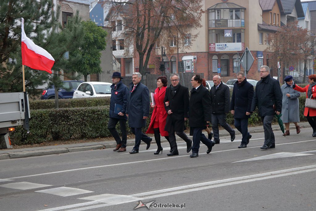 Święto Niepodległości 2018: Biało-czerwony marsz na ulicach Ostrołęki [11.11.2018] - zdjęcie #130 - eOstroleka.pl
