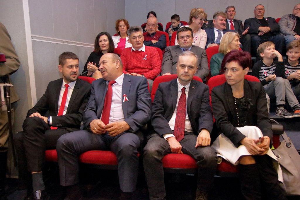 Uroczysta sesja Rady Miasta Ostrołęki [11.11.2018] - zdjęcie #25 - eOstroleka.pl
