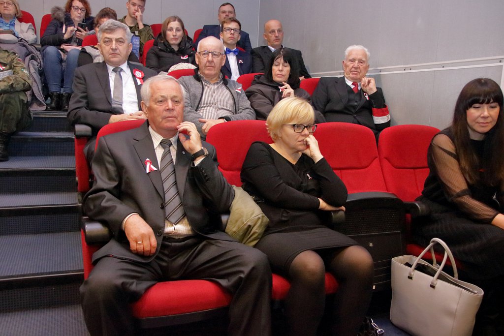 Uroczysta sesja Rady Miasta Ostrołęki [11.11.2018] - zdjęcie #52 - eOstroleka.pl