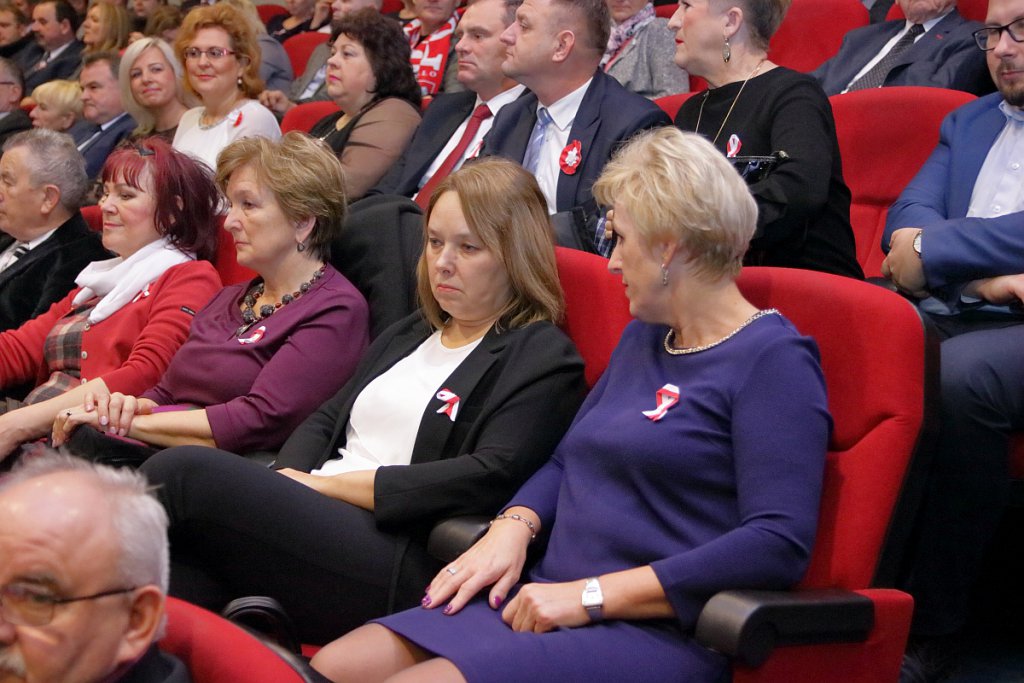 Uroczysta sesja Rady Miasta Ostrołęki [11.11.2018] - zdjęcie #123 - eOstroleka.pl