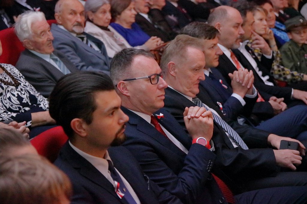 Uroczysta sesja Rady Miasta Ostrołęki [11.11.2018] - zdjęcie #74 - eOstroleka.pl