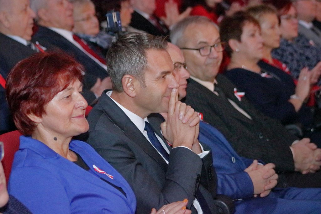 Uroczysta sesja Rady Miasta Ostrołęki [11.11.2018] - zdjęcie #79 - eOstroleka.pl
