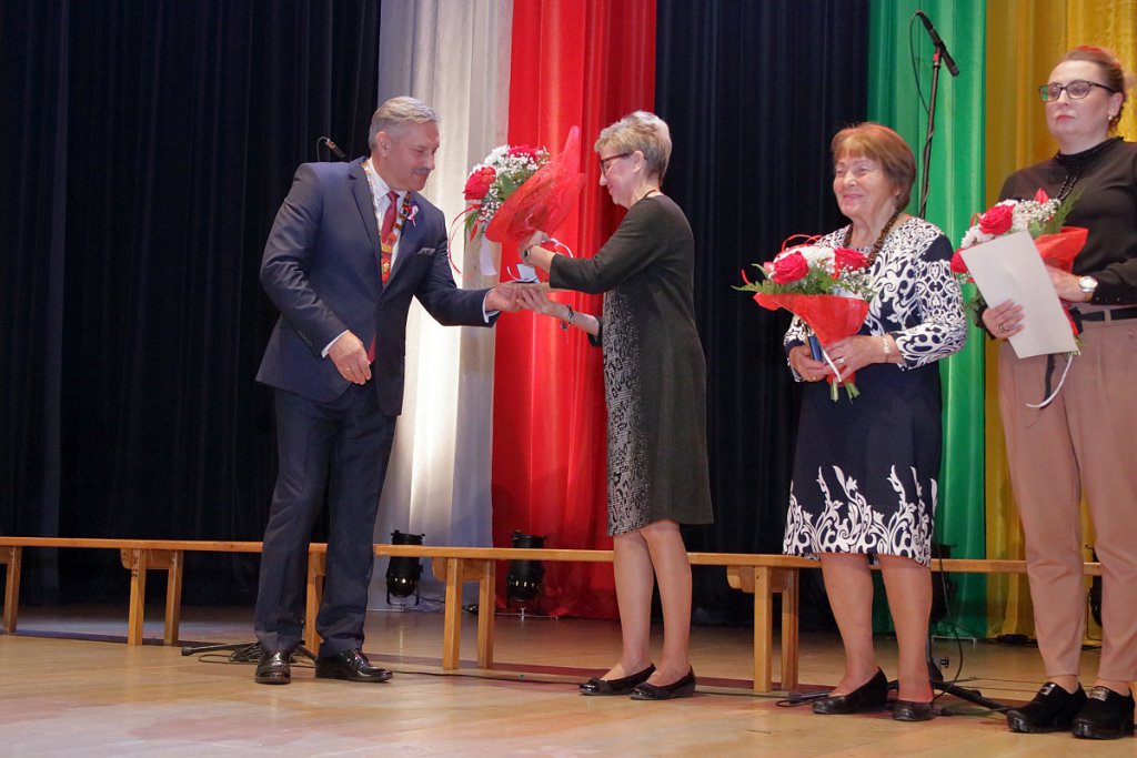 Uroczysta sesja Rady Miasta Ostrołęki [11.11.2018] - zdjęcie #114 - eOstroleka.pl