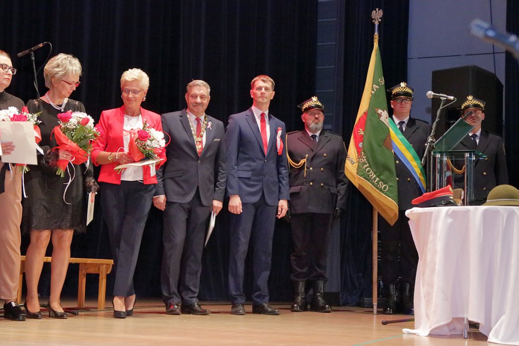 Uroczysta sesja Rady Miasta Ostrołęki [11.11.2018] - zdjęcie #32 - eOstroleka.pl