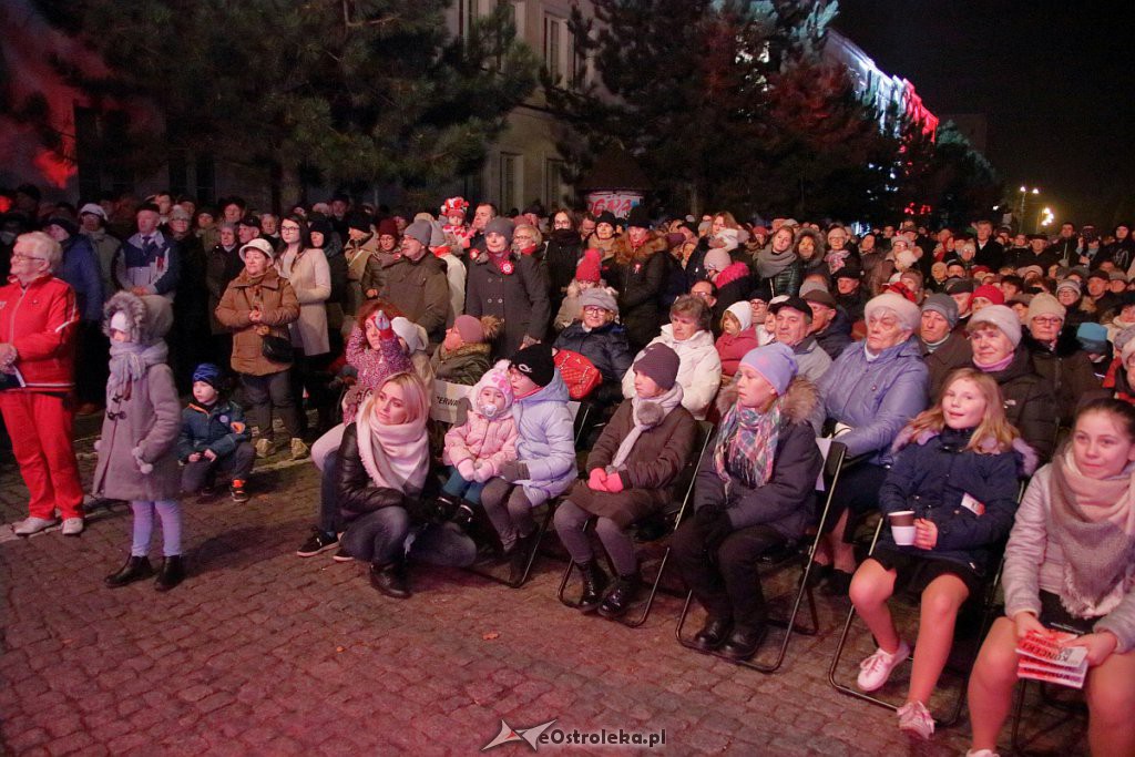 Ostrołęka zaśpiewała dla Niepodległej [11.11.2018] - zdjęcie #30 - eOstroleka.pl