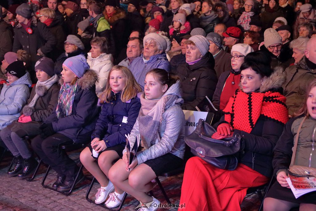 Ostrołęka zaśpiewała dla Niepodległej [11.11.2018] - zdjęcie #43 - eOstroleka.pl