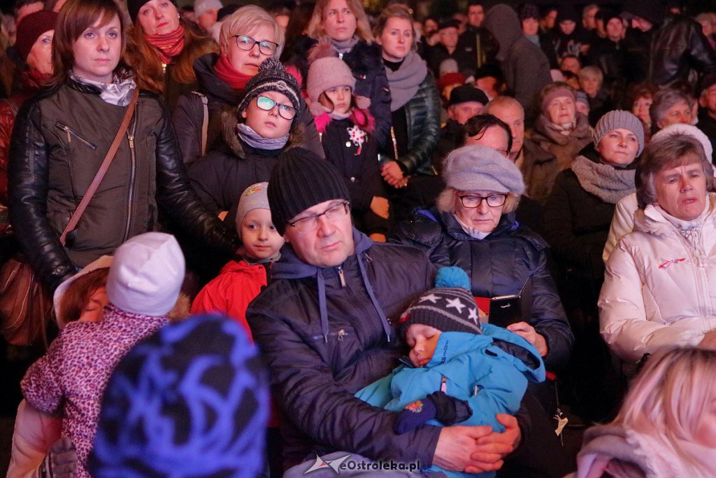 Ostrołęka zaśpiewała dla Niepodległej [11.11.2018] - zdjęcie #12 - eOstroleka.pl