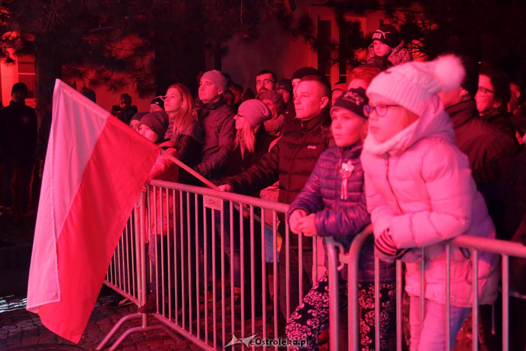 Ostrołęka z Fortecą zaśpiewała dla Niepodległej [11.11.2018] - zdjęcie #14 - eOstroleka.pl