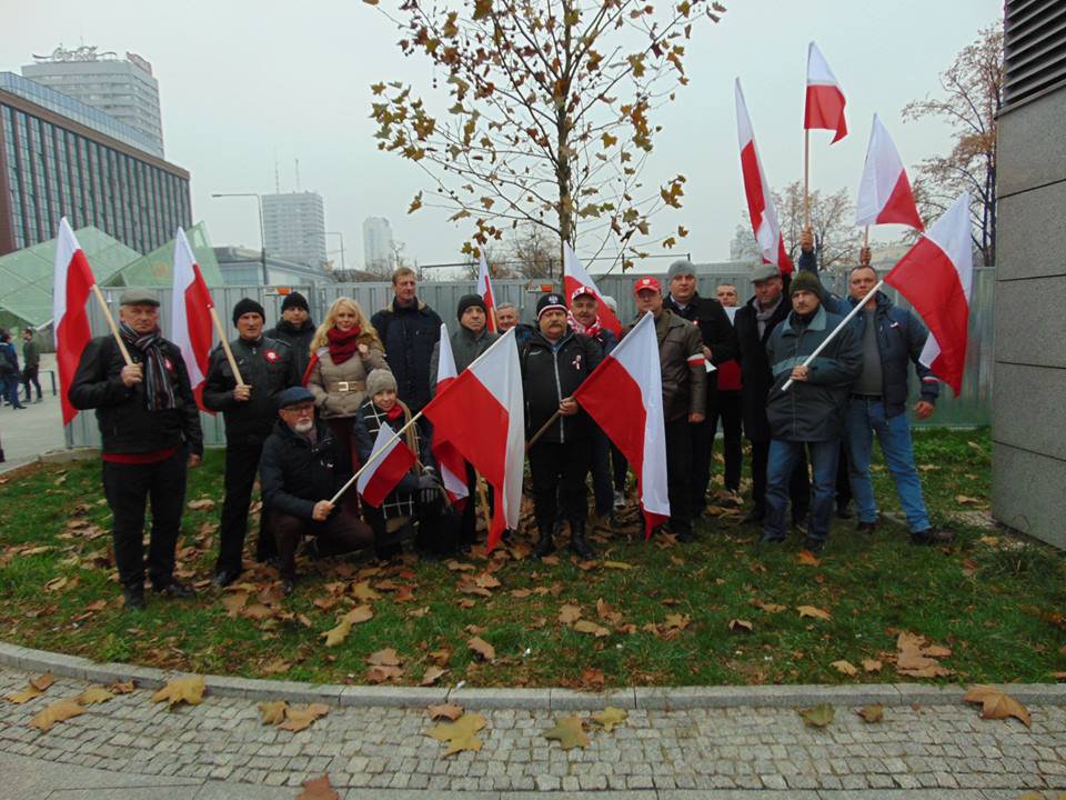 Ostrołęczanie na Marszu Niepodległości 2018 [11.11.2018] - zdjęcie #9 - eOstroleka.pl