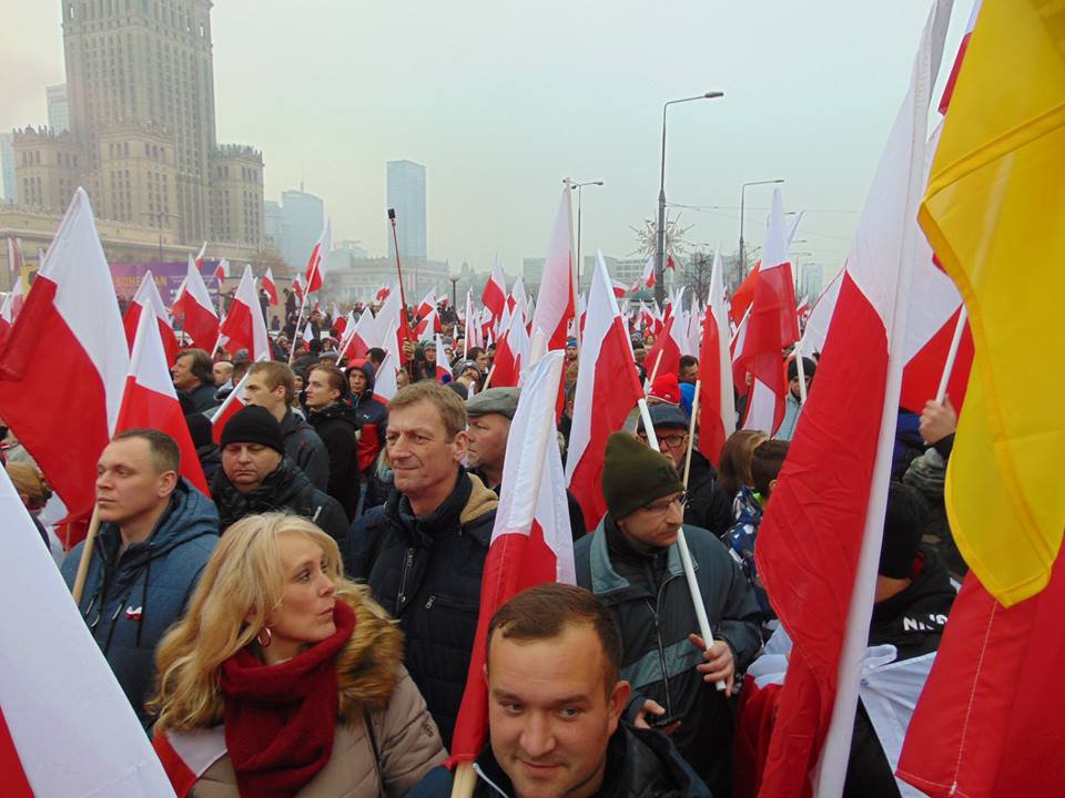 Ostrołęczanie na Marszu Niepodległości 2018 [11.11.2018] - zdjęcie #11 - eOstroleka.pl