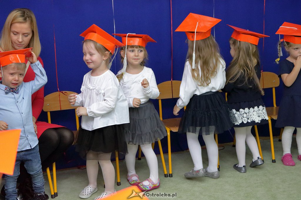Pasowanie na przedszkolaka w Krainie Misiów [18.11.2018] - zdjęcie #13 - eOstroleka.pl