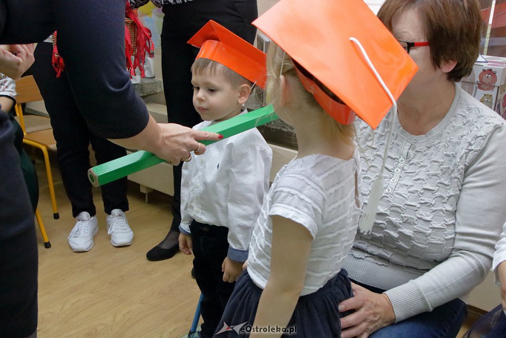 Pasowanie na przedszkolaka w Krainie Misiów [18.11.2018] - zdjęcie #83 - eOstroleka.pl