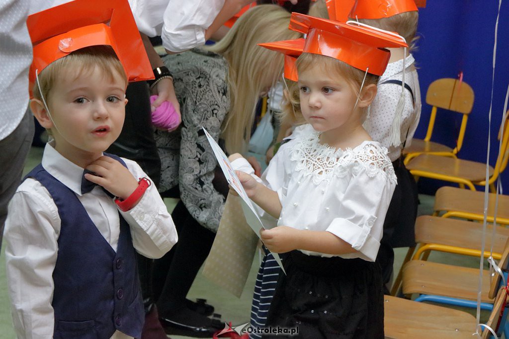 Pasowanie na przedszkolaka w Krainie Misiów [18.11.2018] - zdjęcie #107 - eOstroleka.pl