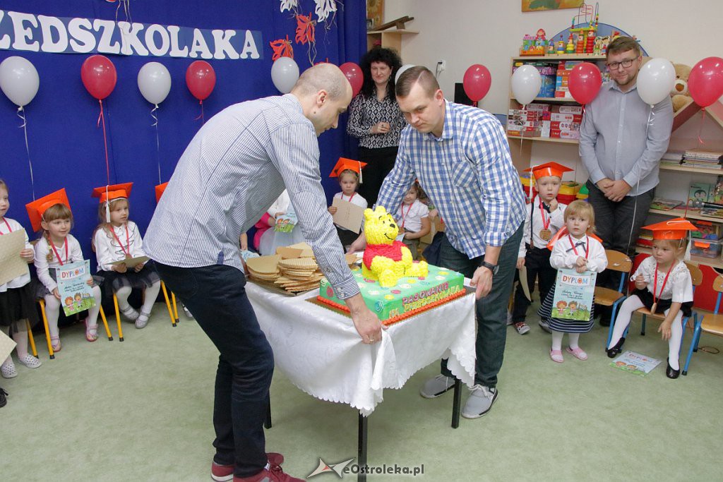Pasowanie na przedszkolaka w Krainie Misiów [18.11.2018] - zdjęcie #13 - eOstroleka.pl