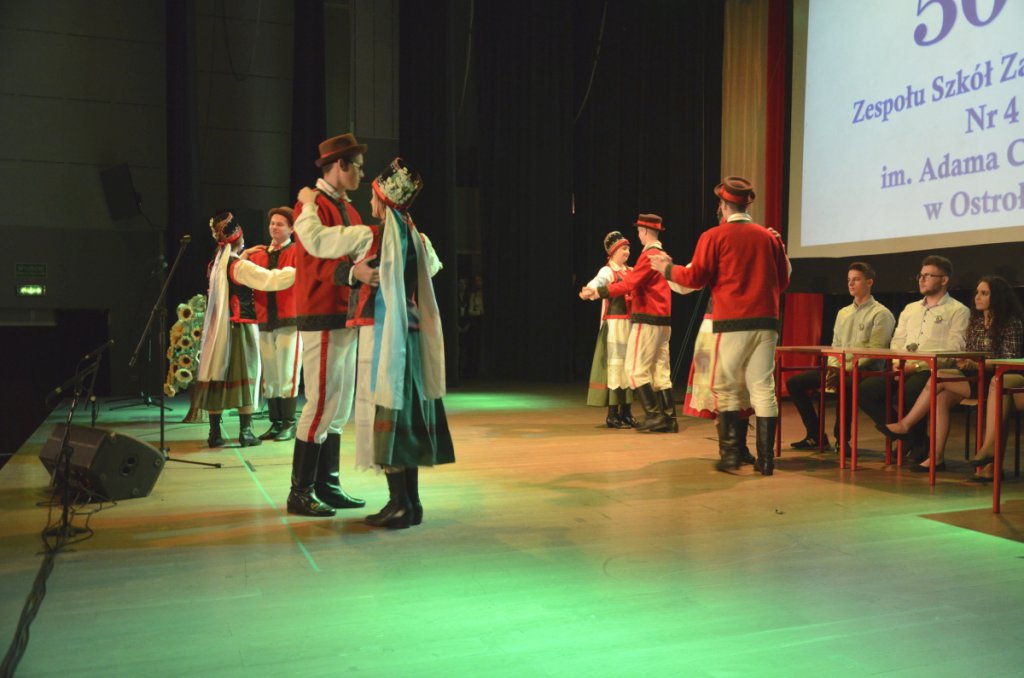 Jubileusz 50-lecia istnienia ZSZ nr 4 [15.11.2018] - zdjęcie #85 - eOstroleka.pl