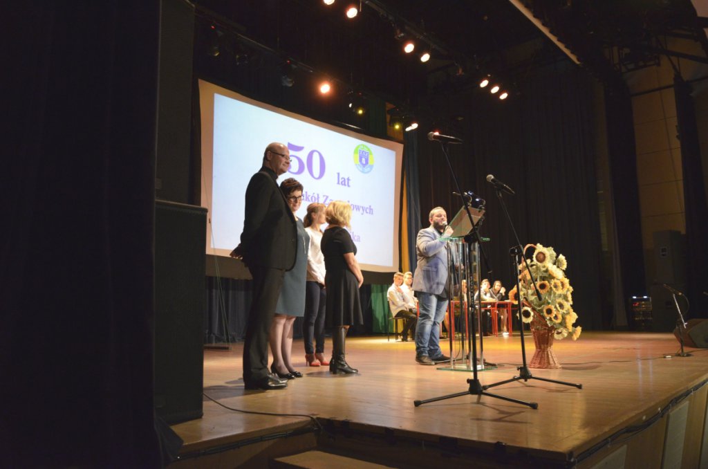 Jubileusz 50-lecia istnienia ZSZ nr 4 [15.11.2018] - zdjęcie #71 - eOstroleka.pl