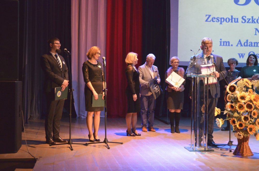 Jubileusz 50-lecia istnienia ZSZ nr 4 [15.11.2018] - zdjęcie #21 - eOstroleka.pl