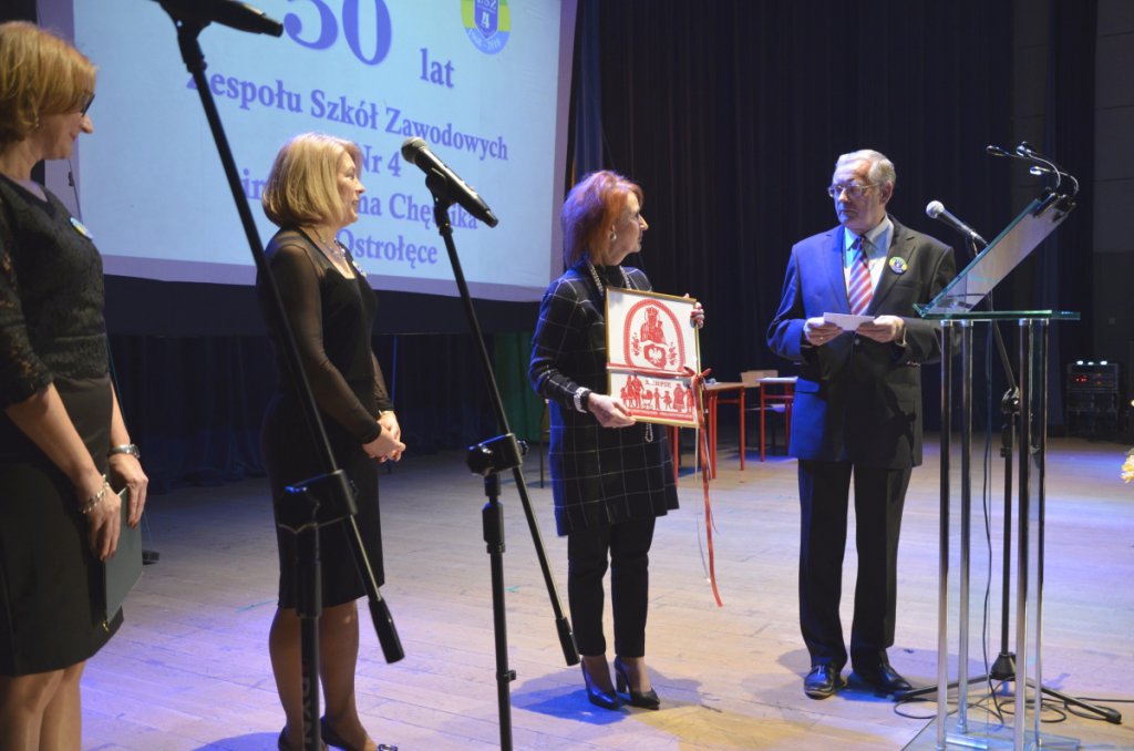Jubileusz 50-lecia istnienia ZSZ nr 4 [15.11.2018] - zdjęcie #4 - eOstroleka.pl