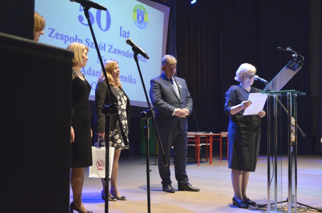 Jubileusz 50-lecia istnienia ZSZ nr 4 [15.11.2018] - zdjęcie #1 - eOstroleka.pl