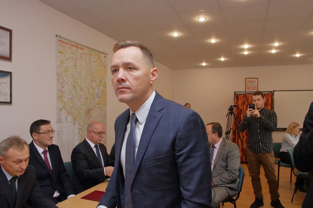 I sesja Rady Powiatu w Ostrołęce [21.11.2018] - zdjęcie #31 - eOstroleka.pl