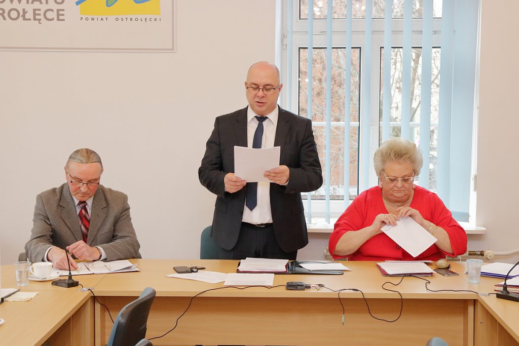 I sesja Rady Powiatu w Ostrołęce [21.11.2018] - zdjęcie #2 - eOstroleka.pl