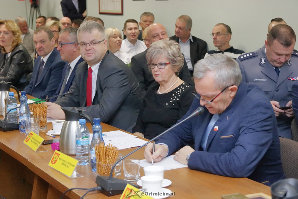 I sesja Rady Miasta Ostrołęki [22.11.2018] - zdjęcie #5 - eOstroleka.pl