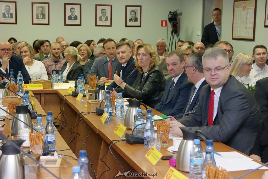 I sesja Rady Miasta Ostrołęki [22.11.2018] - zdjęcie #6 - eOstroleka.pl