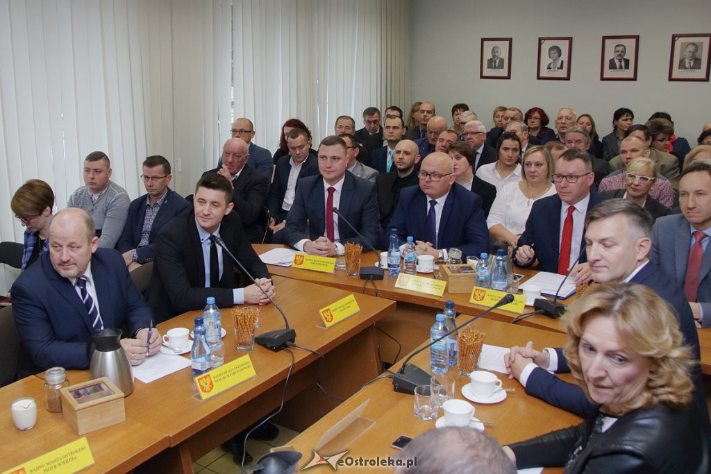 I sesja Rady Miasta Ostrołęki [22.11.2018] - zdjęcie #31 - eOstroleka.pl