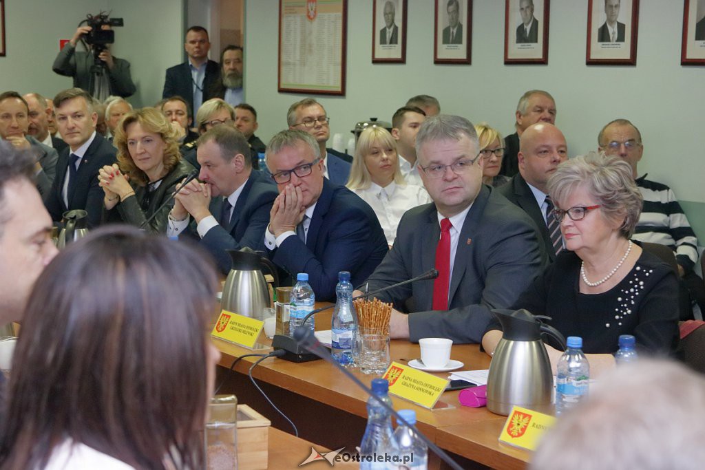 I sesja Rady Miasta Ostrołęki [22.11.2018] - zdjęcie #40 - eOstroleka.pl