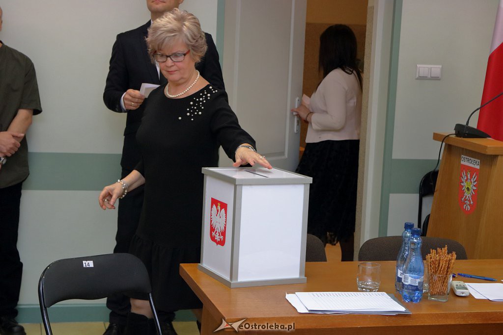 I sesja Rady Miasta Ostrołęki [22.11.2018] - zdjęcie #35 - eOstroleka.pl
